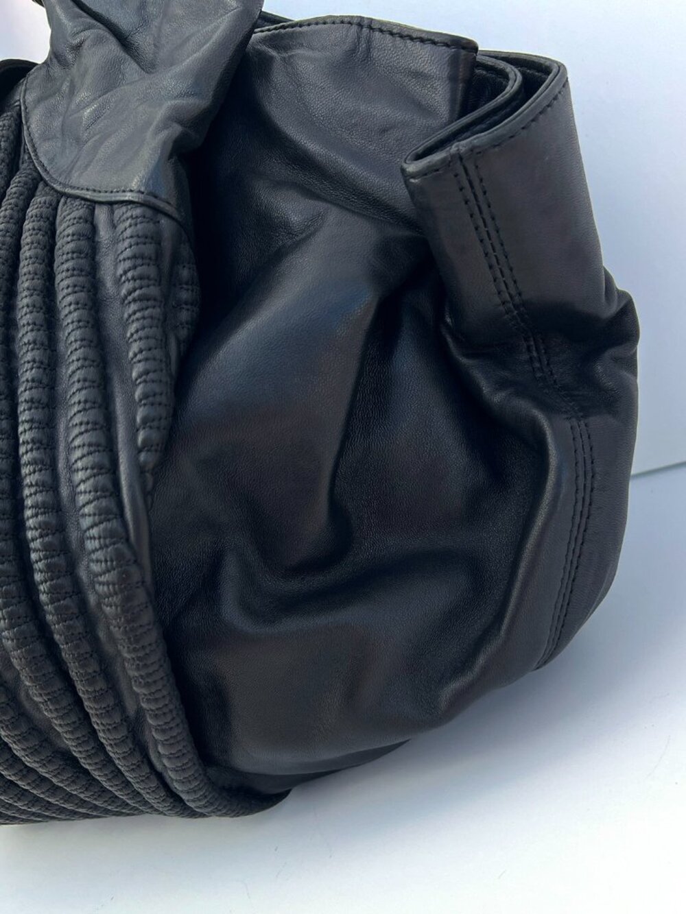 Gorgeous!! Authentic VERSACE Mainline Black Leather Hobo Bag - Picture 16 of 16